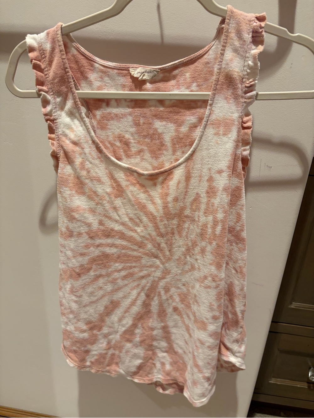 Sleeveless Pink Tie-Dye Ruffle-Trim Tank Top